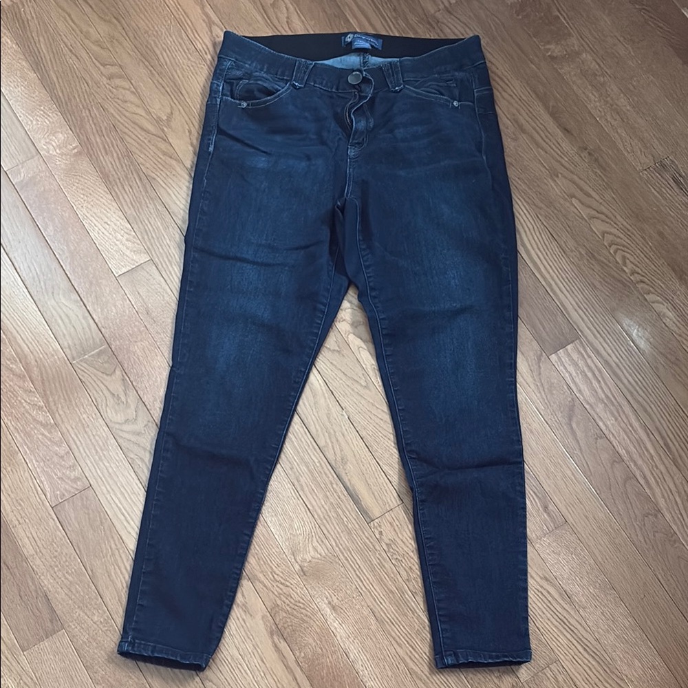 Women's Dark Blue Jeans